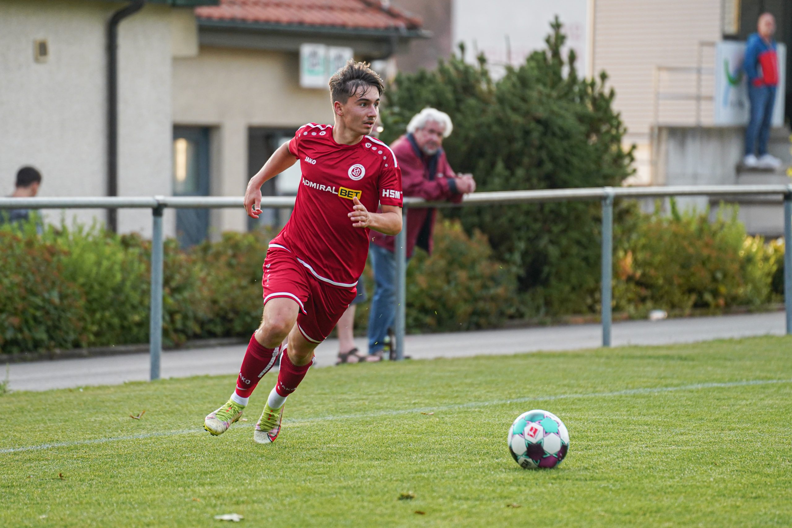 Read more about the article Bezirksliga-Derby gegen den TSV Aach-Linz